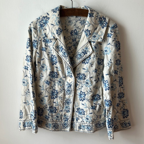J. Jill Jackets & Blazers - J Jill 100% Linen Floral Embroidered Jacket / Blazer.  Size Petite Small.